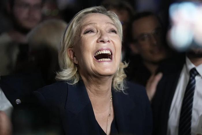 法国政坛，要变天了？