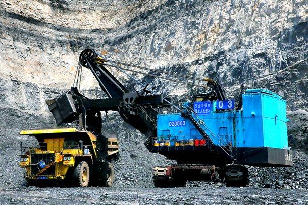 准能集团煤炭生产实现任务过半