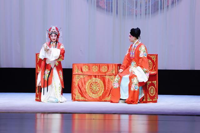 三天三场大戏，张冉在昆曲舞台连演杜丽娘、陈妙常、李桂枝