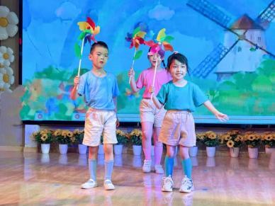 灞桥区洪庆中心幼儿园举行2024届大班毕业典礼
