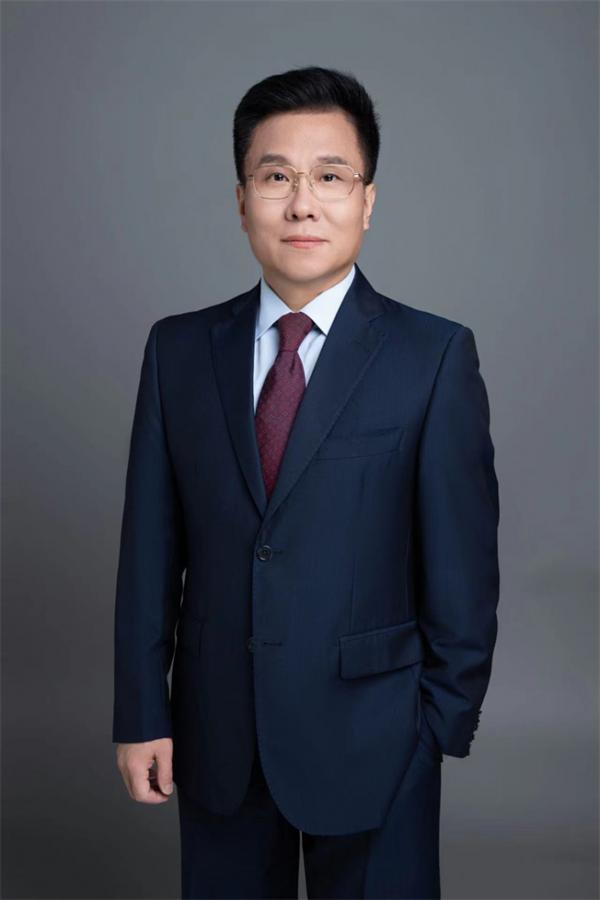 达诚基金总经理李宇龙：以至诚之心服务，打造多元投资精品店