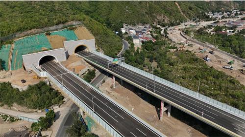 京蔚高速（原称国道109新线高速公路）西六环-灵山互通段建成通车