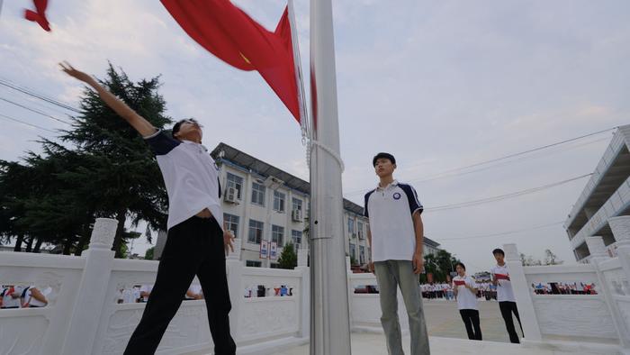 责任铸就担当，团结凝聚力量 ——内乡三高党总支开展7月1号系列主题党日系列活动