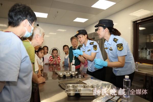 小手牵大手，共治共享食品安全