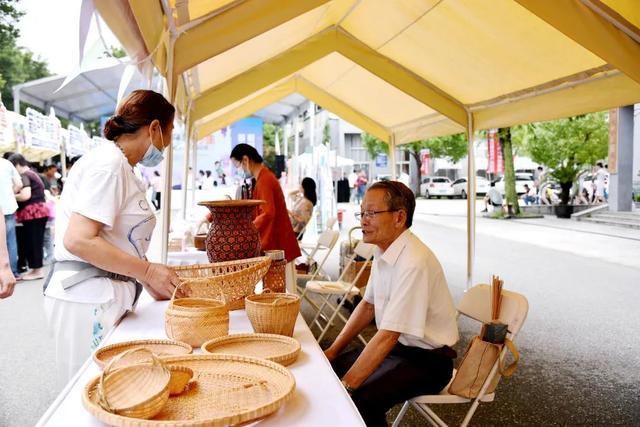 “马陆葡萄”你不宣传这个？糊涂啊~