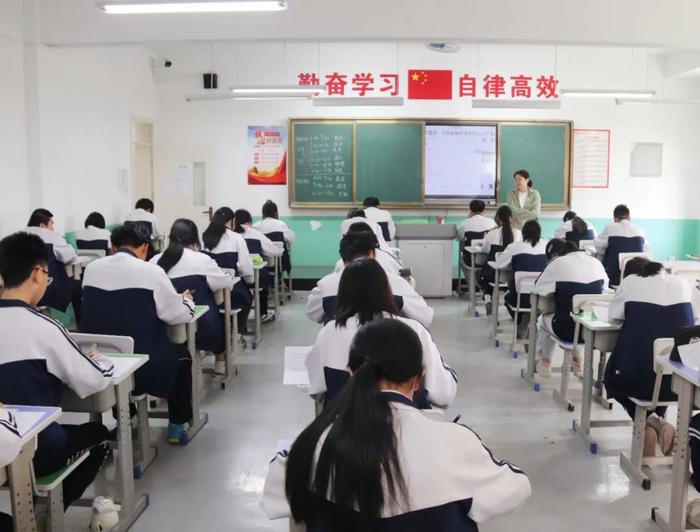 以考促教，以考促学 | 西安东方职业高级中学2023-2024学年第二学期期末考试圆满结束