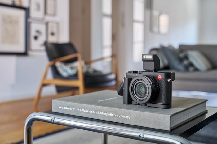 搭载变焦镜头 徕卡新款便携式相机D-Lux 8全新上市