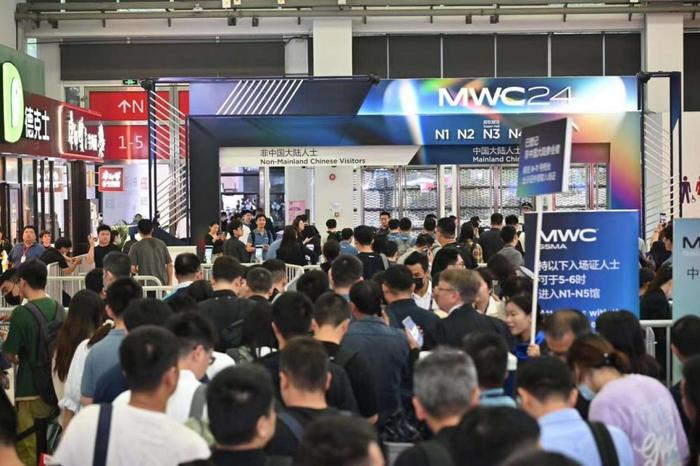 MWC24上海爱立信谈5G-A发展 构建高性能可编程网络十分关键