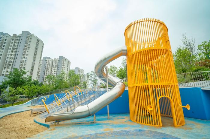 江苏南京：雨花城市公园社区活力区开放 慢行可赏景 带娃能撒欢