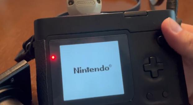 “最差像素”PC 摄像头诞生，Game Boy Camera 已可接入电脑使用