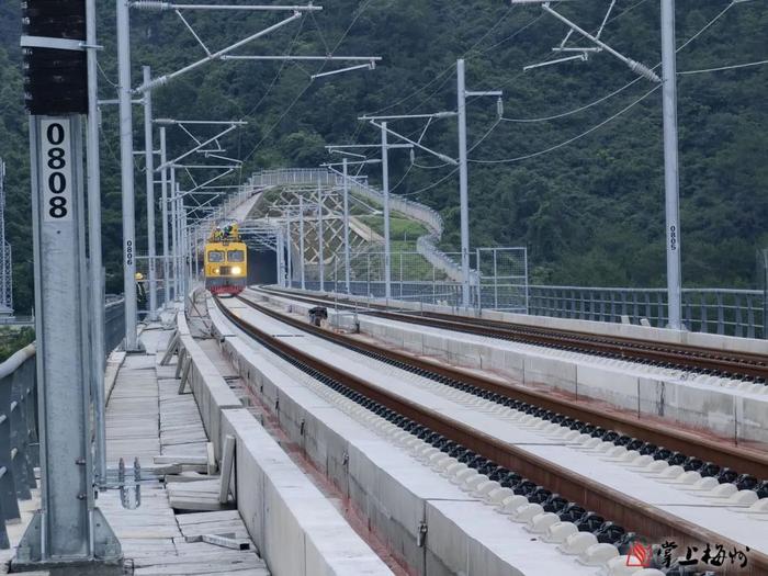 广东首条！这条高铁将为深圳人省下1.5小时……
