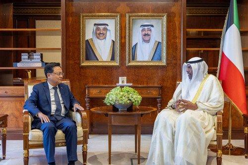 驻科威特大使张建卫拜会科外交大臣叶海亚