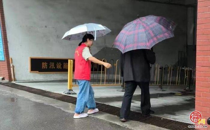 “‘奕’ 趣盎然 乐在其中”——王舍人街道万象新天北区社区开展邻里象棋比赛