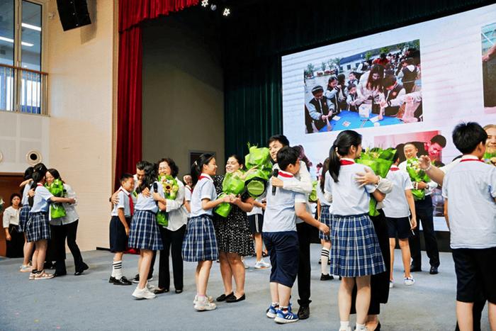 骊歌载道筑梦远行 学大教育慈溪文谷外国语小学欢送首届毕业生