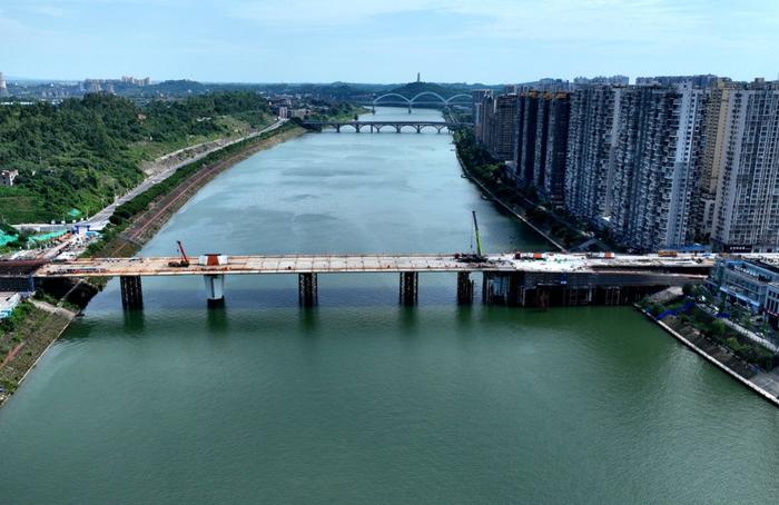内江麻柳坝大桥主桥完成合龙 计划年内通车