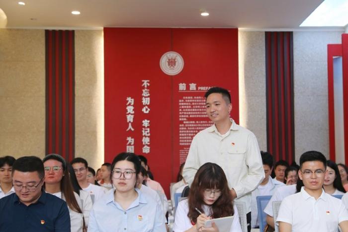 贵州大学：筑牢“一老一小”政治信仰 让红色成为最亮政治底色