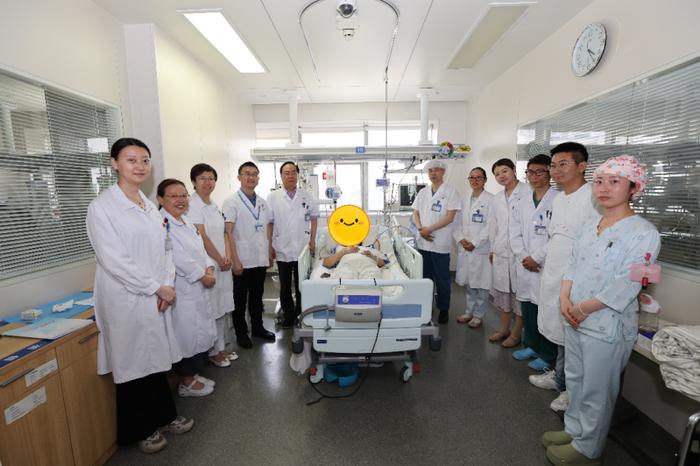 江苏省人民医院为复杂性先天性心脏病产妇成功进行剖宫产术