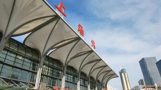 暑运迎来首个周末！铁路上海站今天预计发送旅客49万人