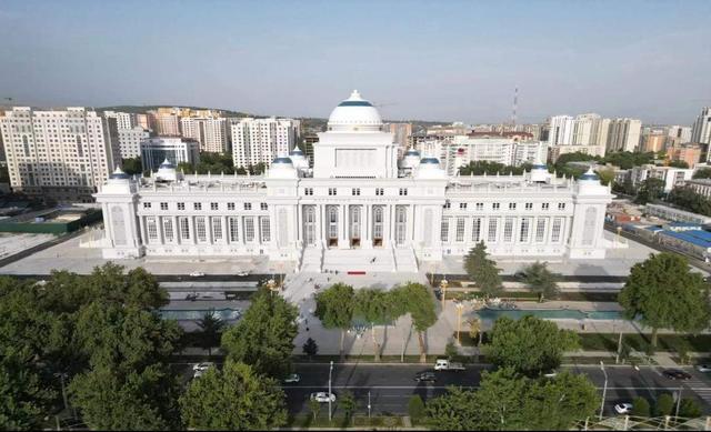 山东企业承建的中国援塔吉克斯坦议会大楼正式落成