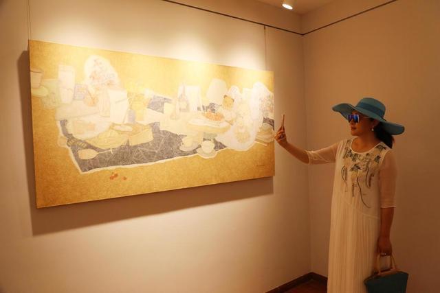 贵州青年艺术家耿心入青岛开个展，38件油画、水彩作品诠释入心之美
