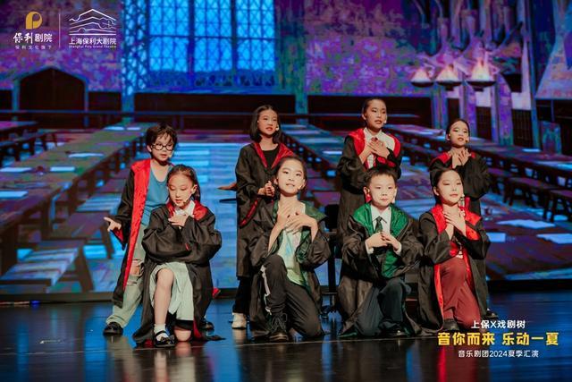 上海高温天，这群孩子为什么开心地聚在一起？