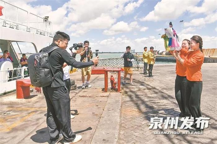 “海上看泉州”——蓝天碧波下的千古风华