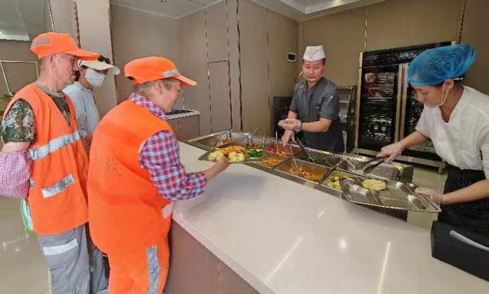 宁夏回族自治区总工会首家“爱新餐厅”正式运营