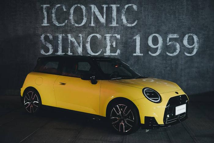 最有趣的电动车来了    全新MINI Cooper起售价18.98万元