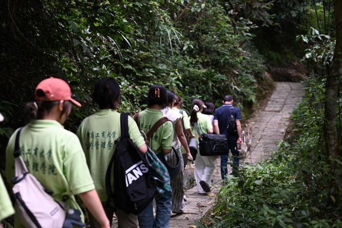 守护古建文化，服务乡村振兴——重庆工商大学公共管理学院开展暑期“三下乡”社会实践