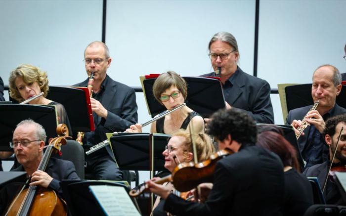 柏林爱乐单簧管首席奥登萨默“变身”指挥 在上海音乐厅奏响“夏日沐歌”