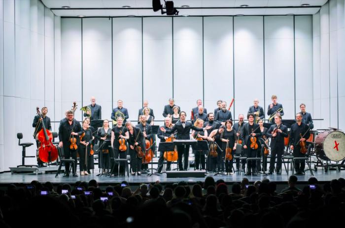柏林爱乐单簧管首席奥登萨默“变身”指挥 在上海音乐厅奏响“夏日沐歌”