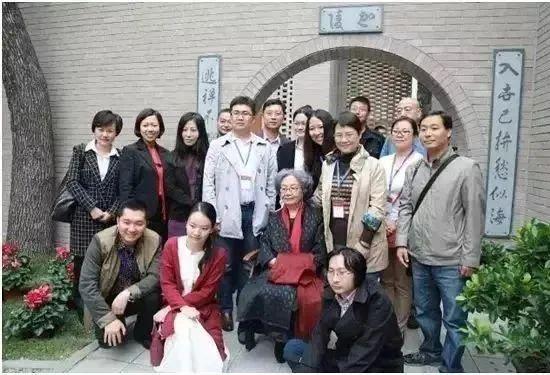 叶嘉莹 | “中国最后一位穿裙子的士”，100岁了