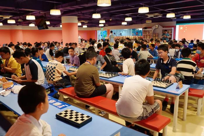 争夺全国大赛名额！全市青少年国际象棋高手齐聚青浦