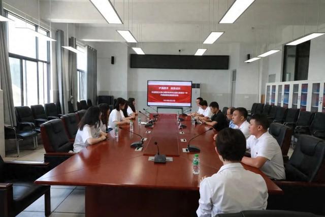复旦大学心理学系研究生团队到澜沧一中开展暑期实践服务活动