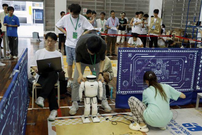 2024年睿抗机器人开发者大赛重庆市赛举行