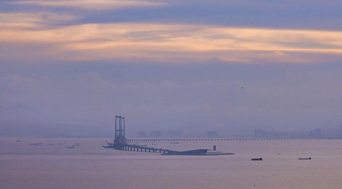 通车即顶流！“city”风吹到了深中通道 来看绝美海上日出