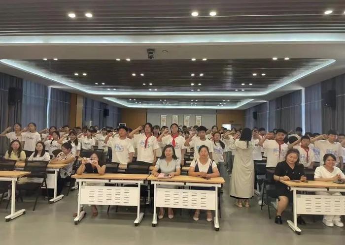 未央区徐寨小学举行2024年六年级毕业典礼