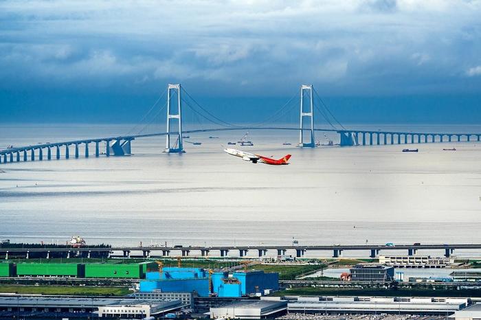 通车即顶流！“city”风吹到了深中通道 来看绝美海上日出