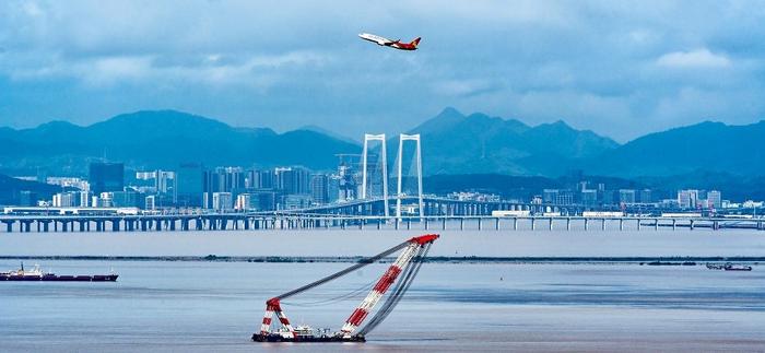 通车即顶流！“city”风吹到了深中通道 来看绝美海上日出