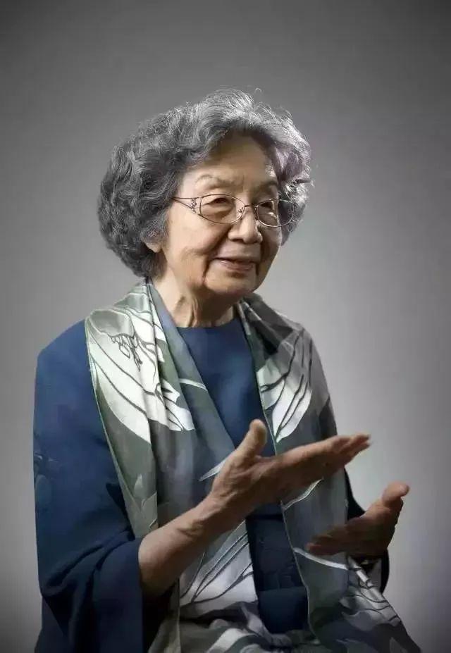 叶嘉莹 | “中国最后一位穿裙子的士”，100岁了