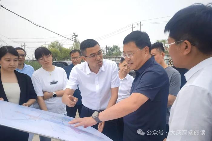 杨世志调研大庆城市管理运行和民生项目建设