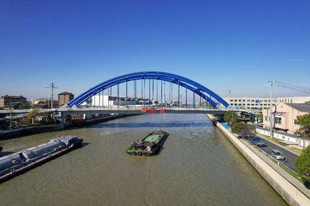 江苏上半年“公铁水空”基础设施建设预计完成投资1298亿元