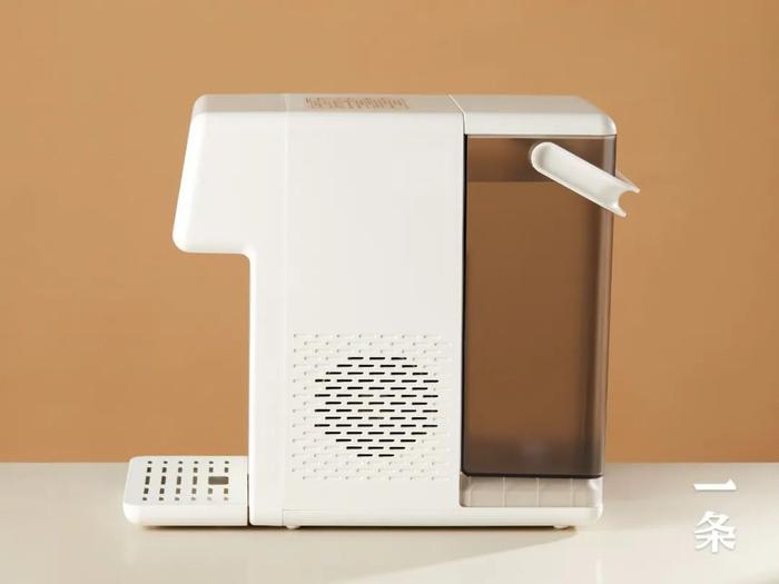 日本±0冷热一体饮水机，可制冰水、3秒速热，超高颜值！