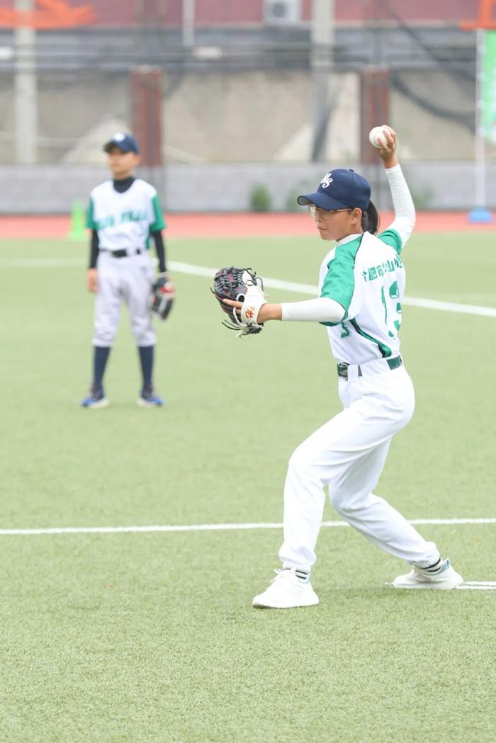 合肥市华山路小学棒球队作为安徽代表队参加2024海峡两岸校级联盟棒球交流活动