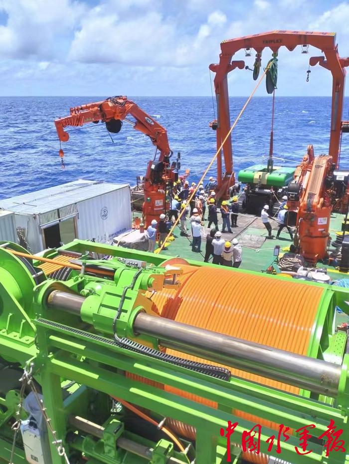 创重载4000+米新纪录 我国深海采矿重载布放回收装备取得新突破
