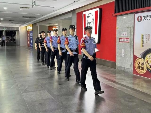 严厉打击夏季突出治安问题！上海铁路警方开展集中行动