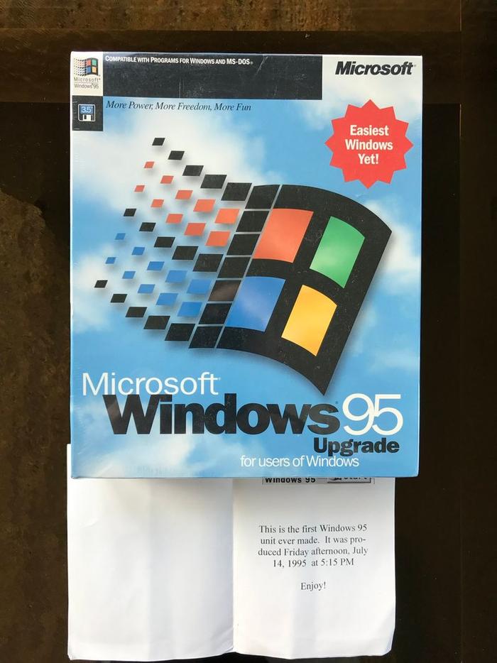 1995 年 7 月 14 日生产，首套出厂的微软 Win95 实体光盘曝光