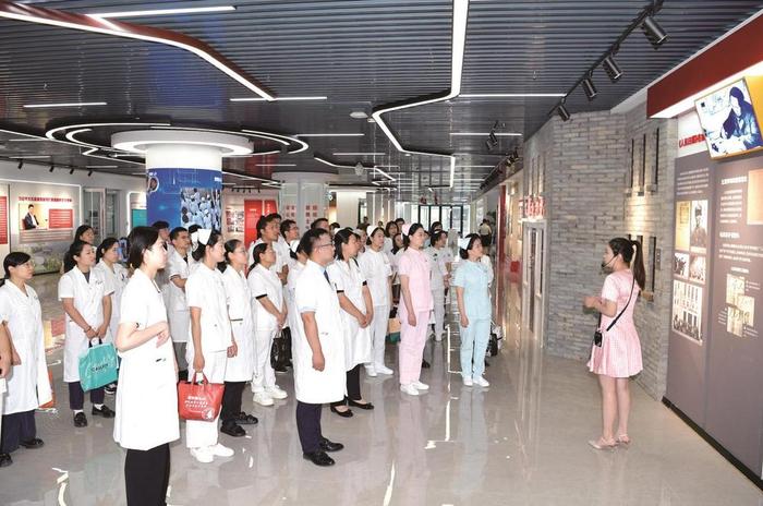 邯郸市中心医院与邯郸新闻传媒中心 开启战略合作