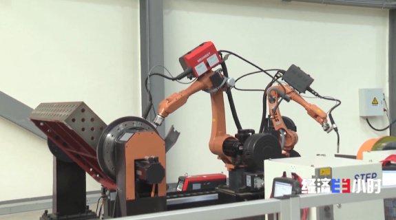 机器人生产机器人，12分钟完成组装！探秘长三角机器人产业链→
