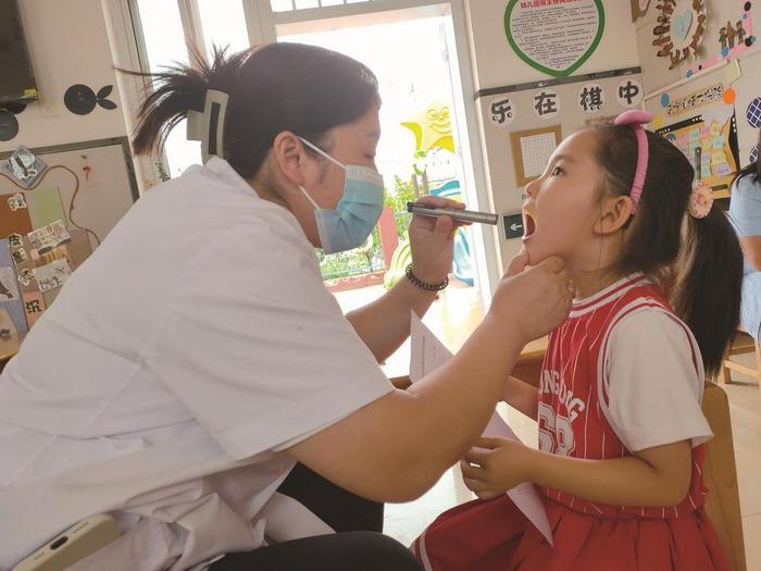 呵护幼儿 健康成长